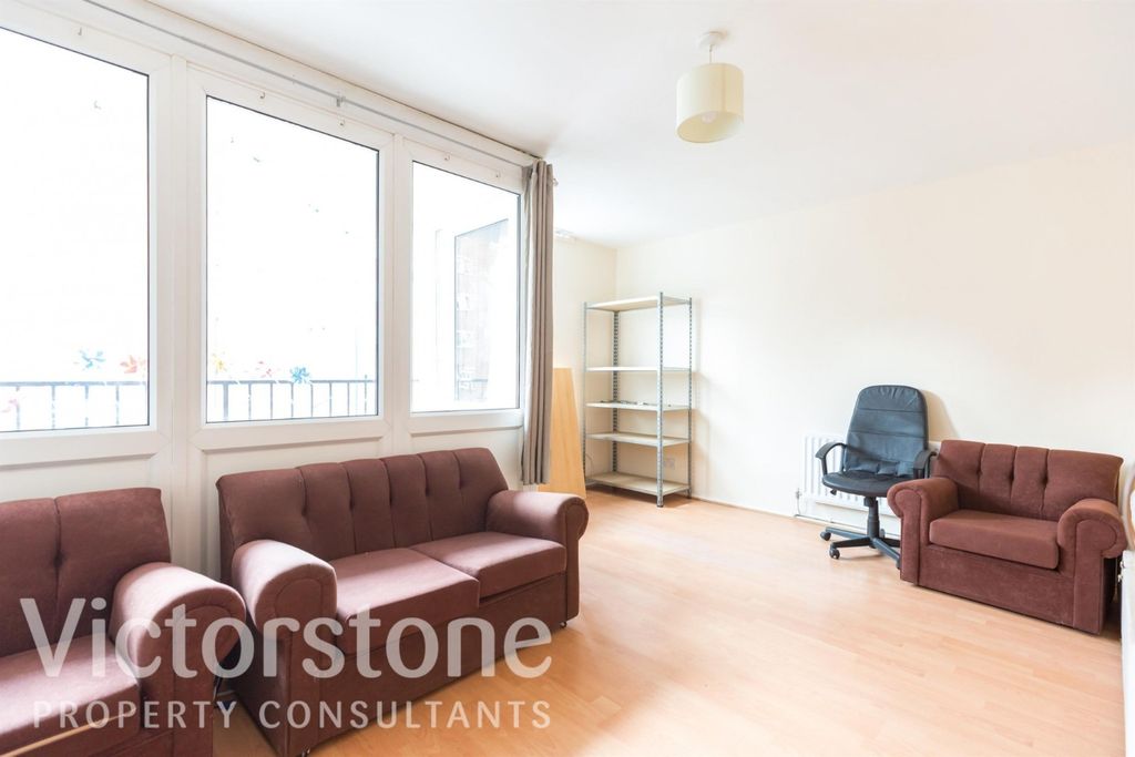 Property photo 1 of 8 5602240