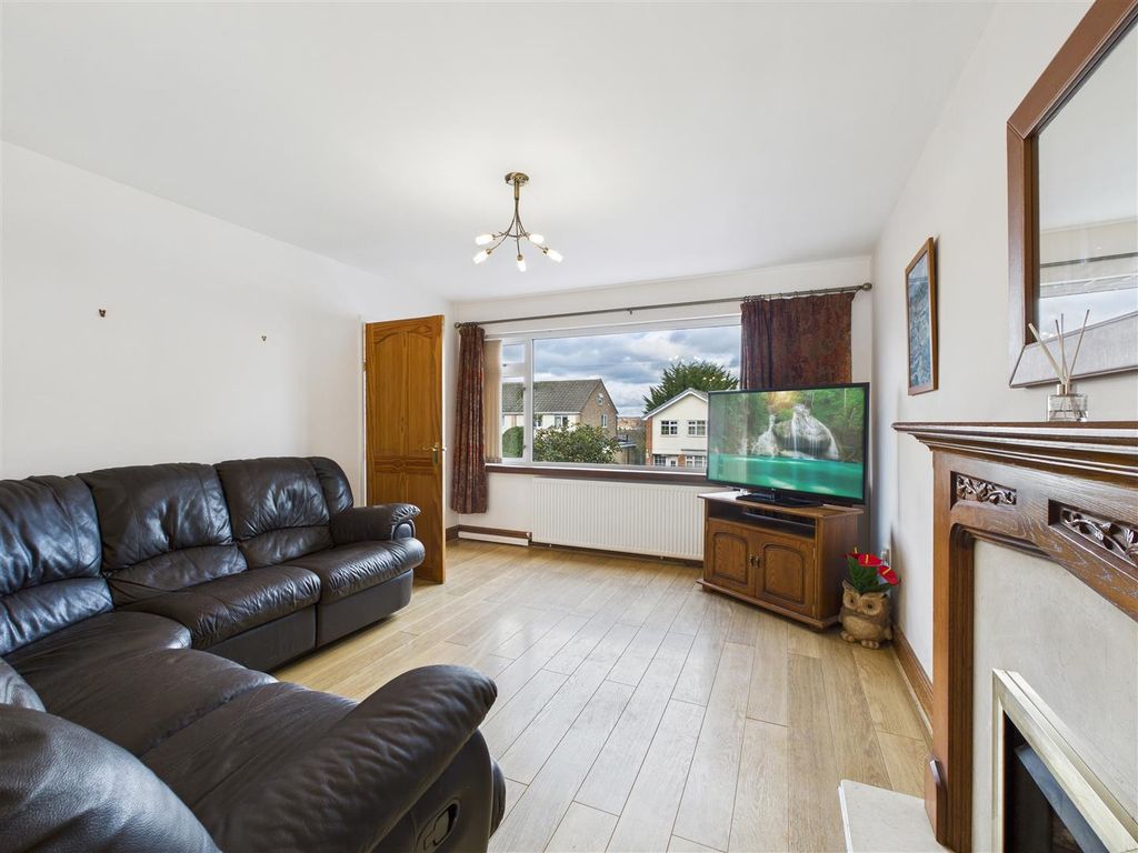 Property photo 3 of 20 Cam05476G0-Pr0105-Still007.Jpg