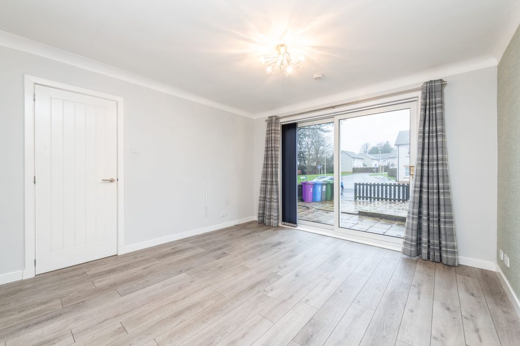 Property photo 3 of 14 Photo 3