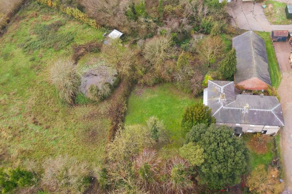 Property photo 3 of 26