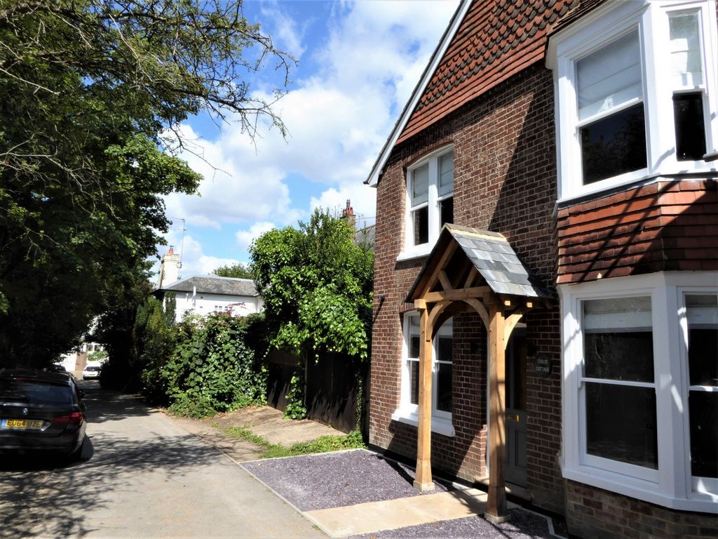 Property photo 2 of 12 Poona Road