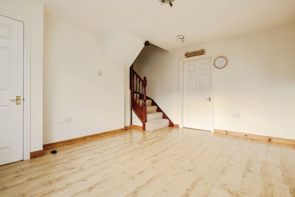 Property photo 2 of 20 Pbox-Img.Jpg