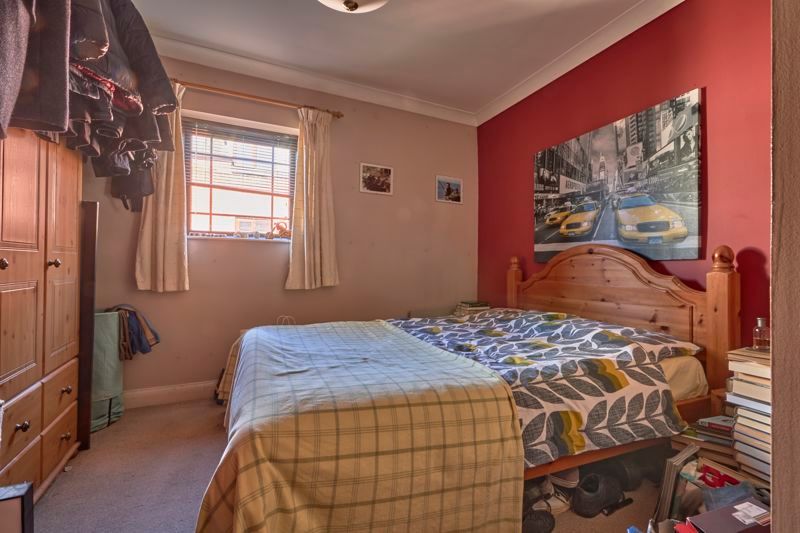Property photo 3 of 5 Bedroom