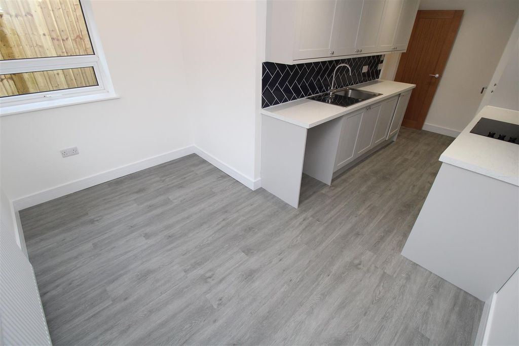 Additional image 10 of 2 bed semi-detached house to rentPoplar Street Troedyrhiw Merthyr Tydfil, Merthyr Tydfil CF48