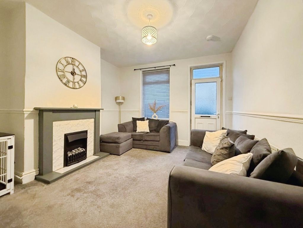 Property photo 2 of 11 Pbox-Img.Jpg