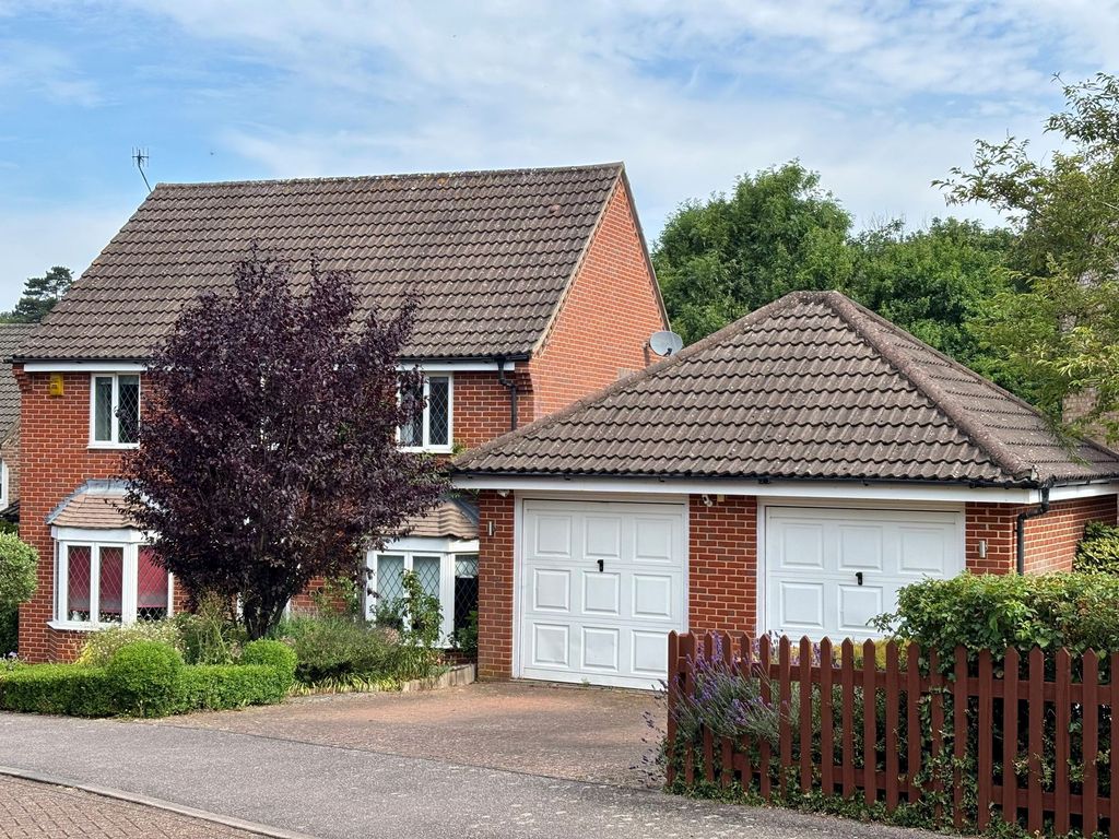 Property photo 2 of 39