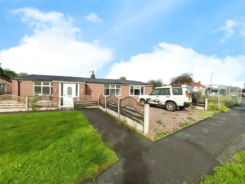 Property photo 1 of 10 Front