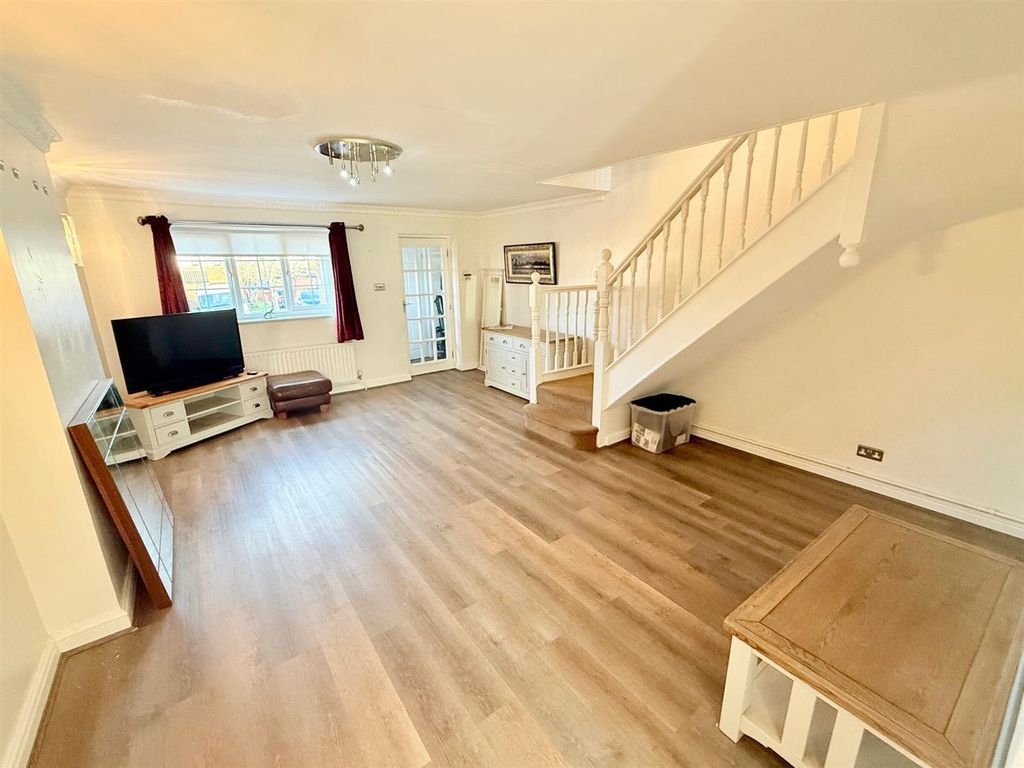 Property photo 3 of 17 3.Jpg