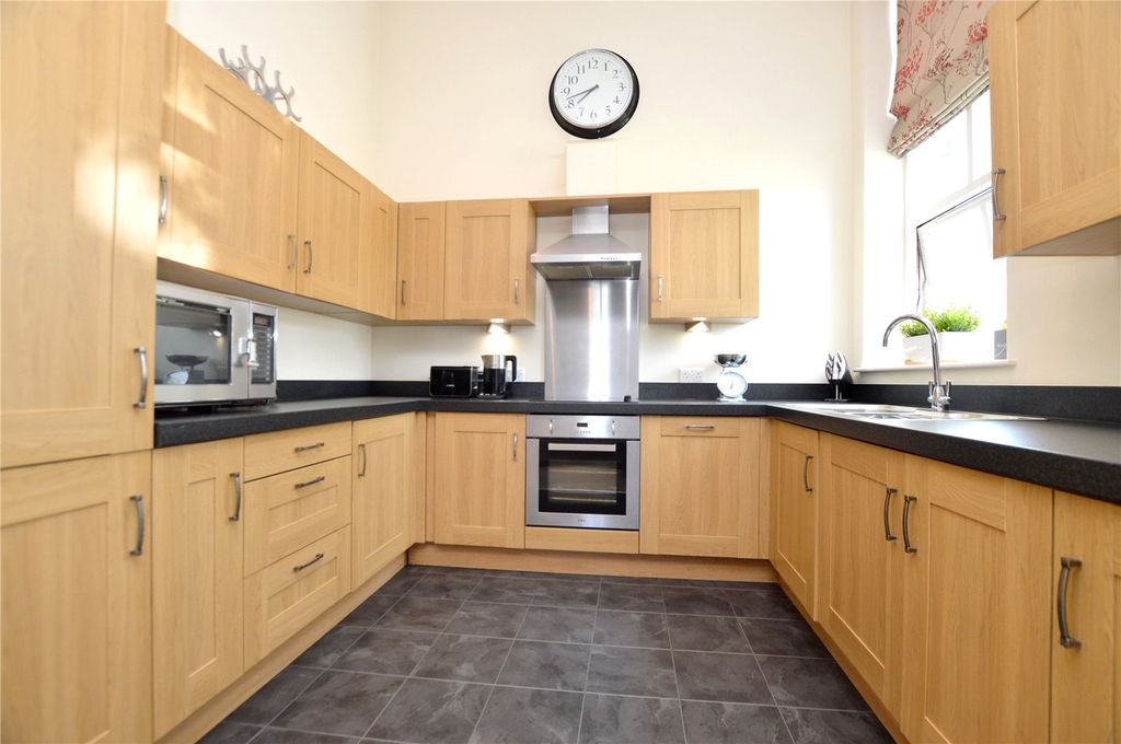 Property photo 3 of 22 Picture No. 09