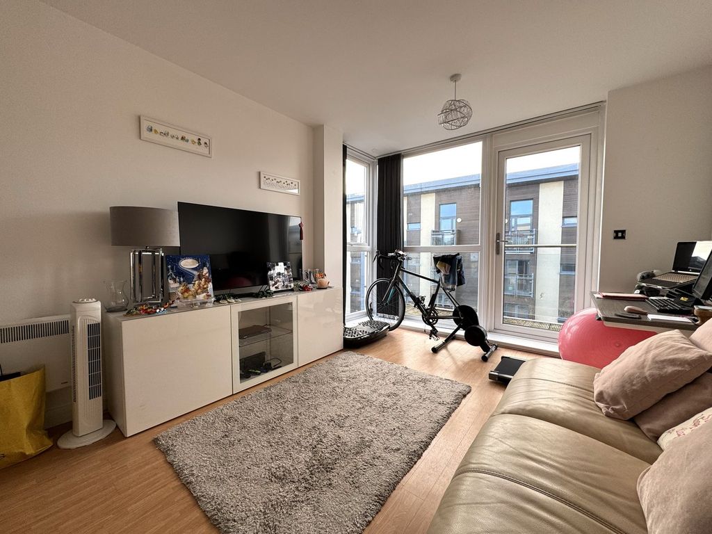 Property photo 2 of 10