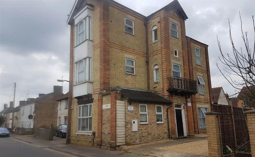 Property photo 1 of 8