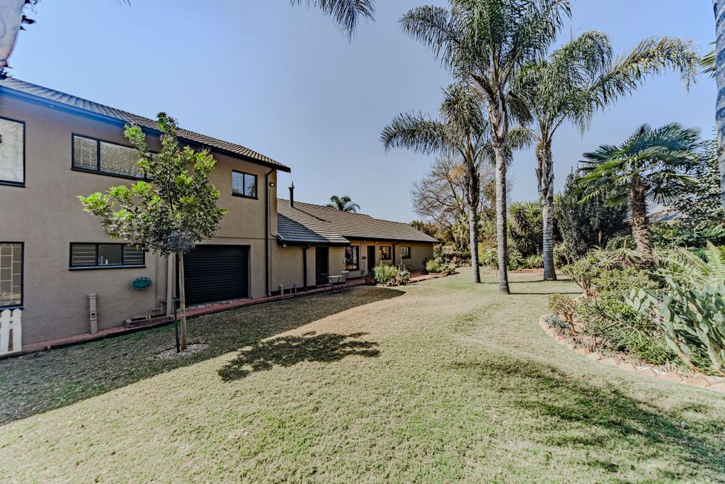 Property photo 2 of 58