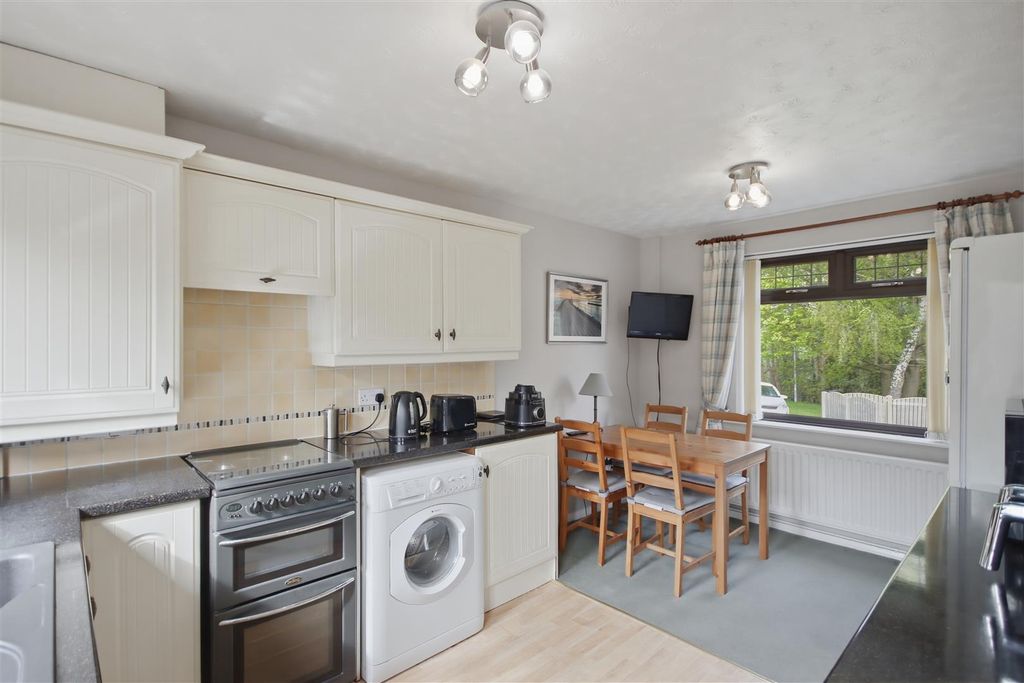 Property photo 2 of 15 Kitchen/Diner 1