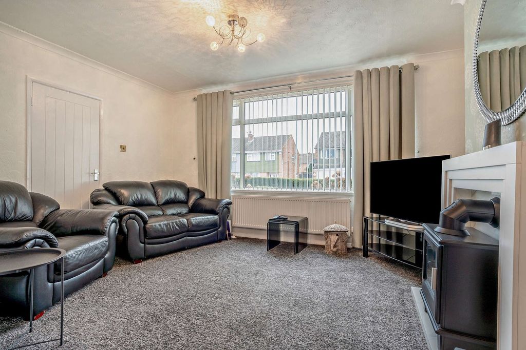 Property photo 2 of 24