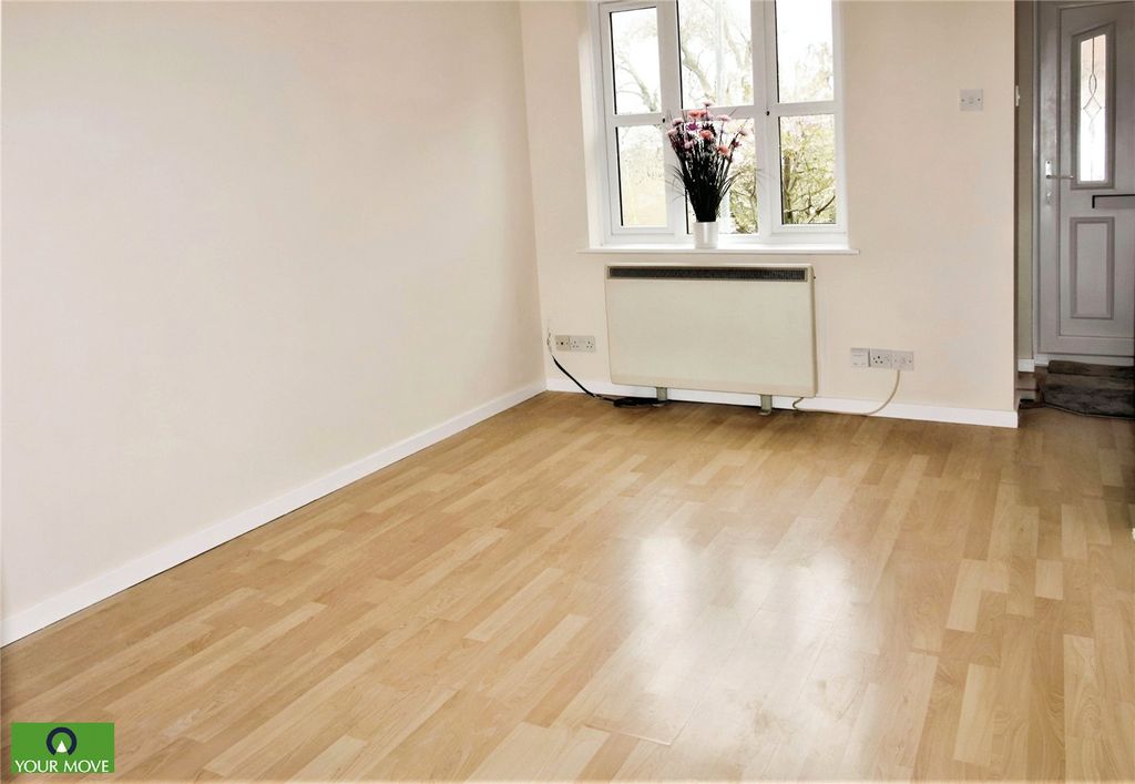 Property photo 2 of 7 Lounge