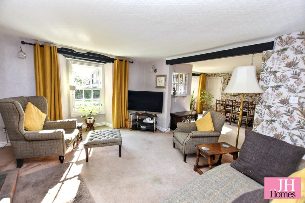 Property photo 2 of 30