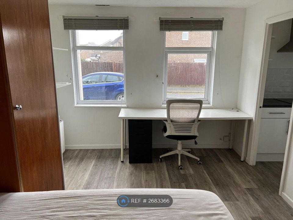 Property photo 3 of 13