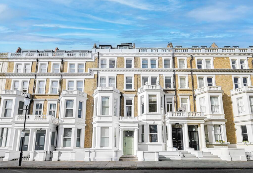 Property photo 1 of 4