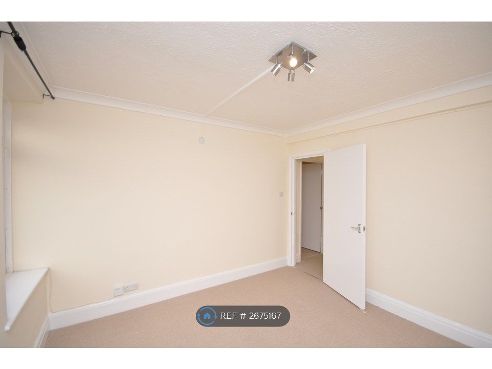 Property photo 3 of 15 Living Room