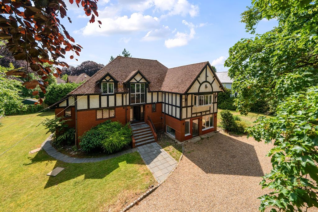 Property photo 1 of 10