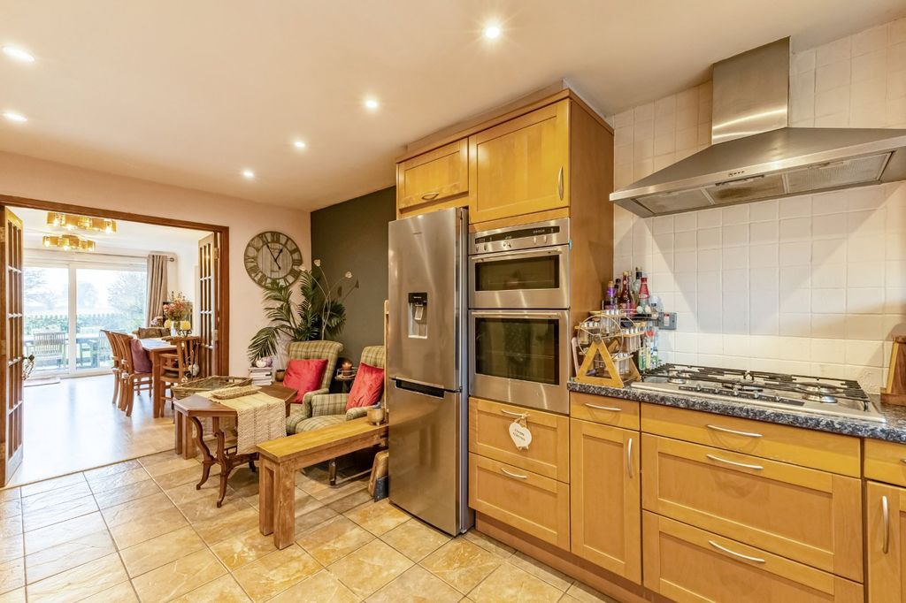 Property photo 3 of 15 Picture No. 07