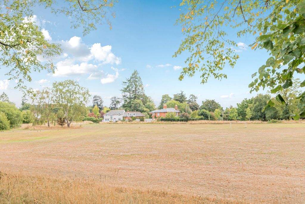 Property photo 2 of 12 1344156-41-68Af4c...