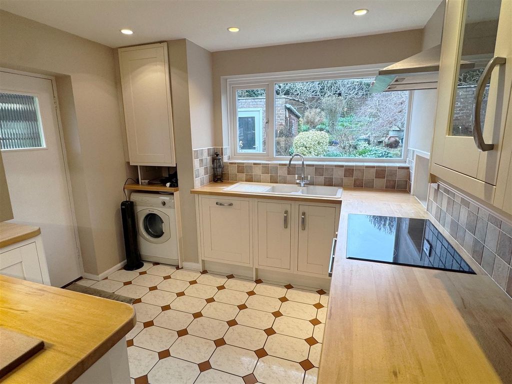 Property photo 3 of 21 Kitch 1.Jpg