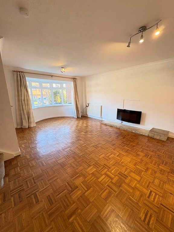 Property photo 3 of 17 Photo 3