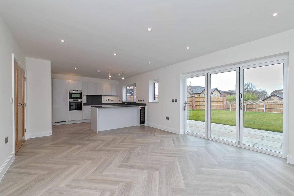 Property photo 2 of 20 Kitchen/Diner