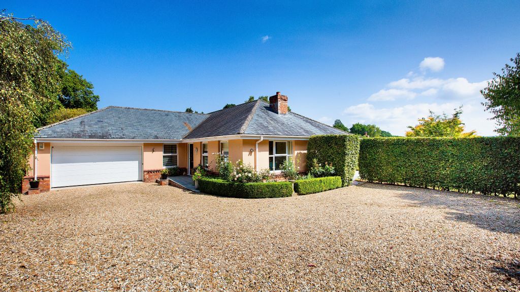 Property photo 1 of 34