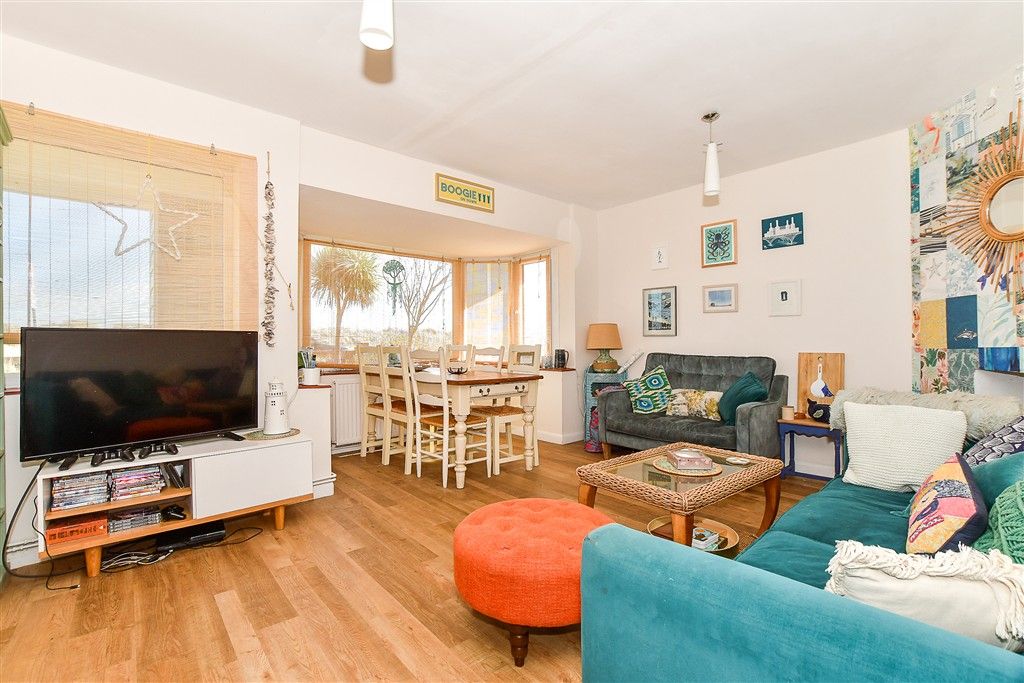 Property photo 2 of 15 Lounge/Diner