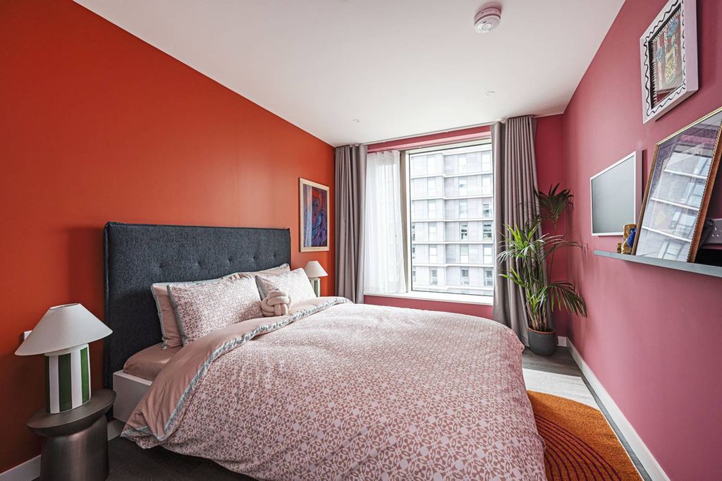 Property photo 2 of 22