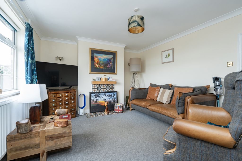 Property photo 2 of 26 2