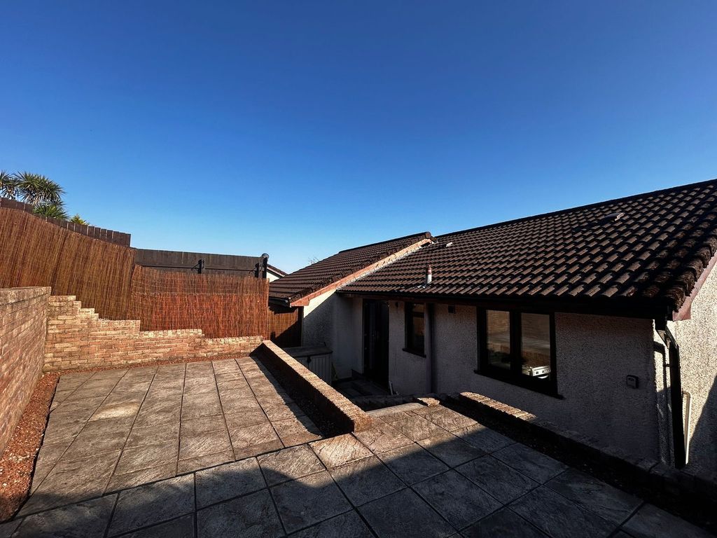 Additional image 7 of 2 bed semi-detached bungalow to rentOak Hill Park, Skewen, Neath SA10
