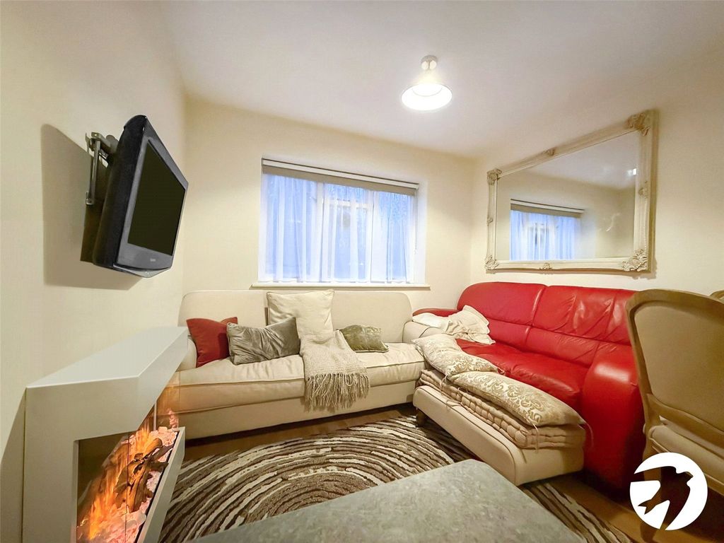 Property photo 3 of 11 Reception Room