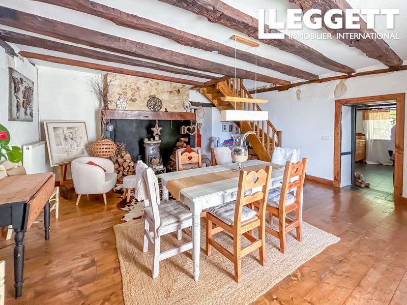 Property photo 2 of 10