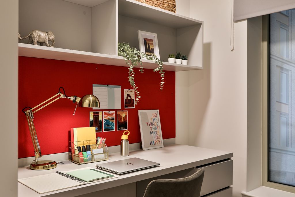 Property photo 2 of 7 Platinum Ensuite (4 Of 7)