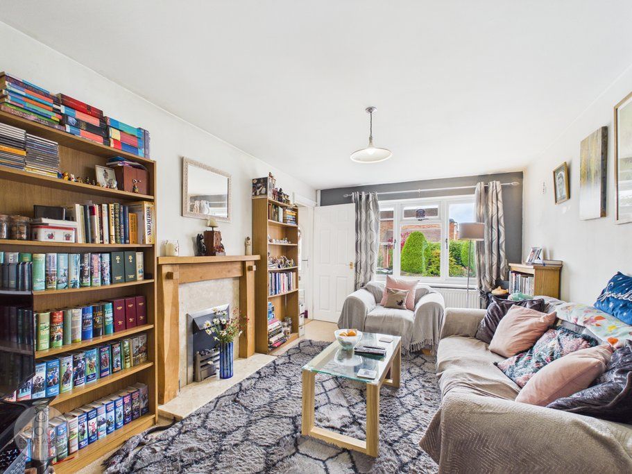 Property photo 2 of 12