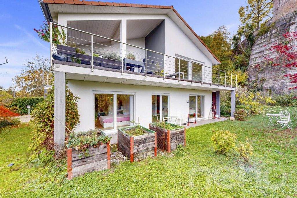 Property photo 2 of 13