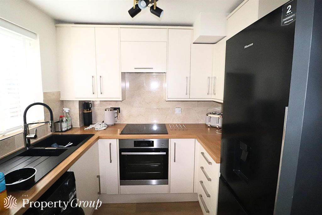 Property photo 2 of 11 3 Alexandra Court  (11).Png
