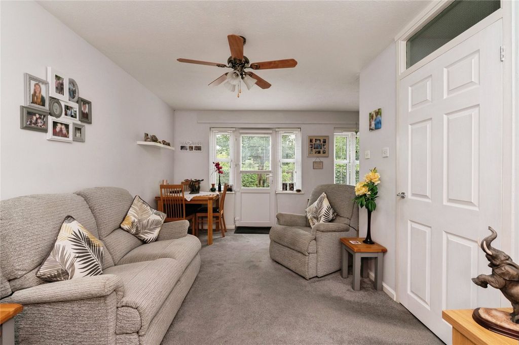 Property photo 2 of 17 Picture No. 08