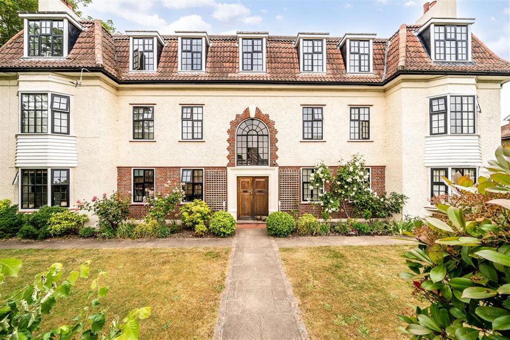 Property photo 1 of 8