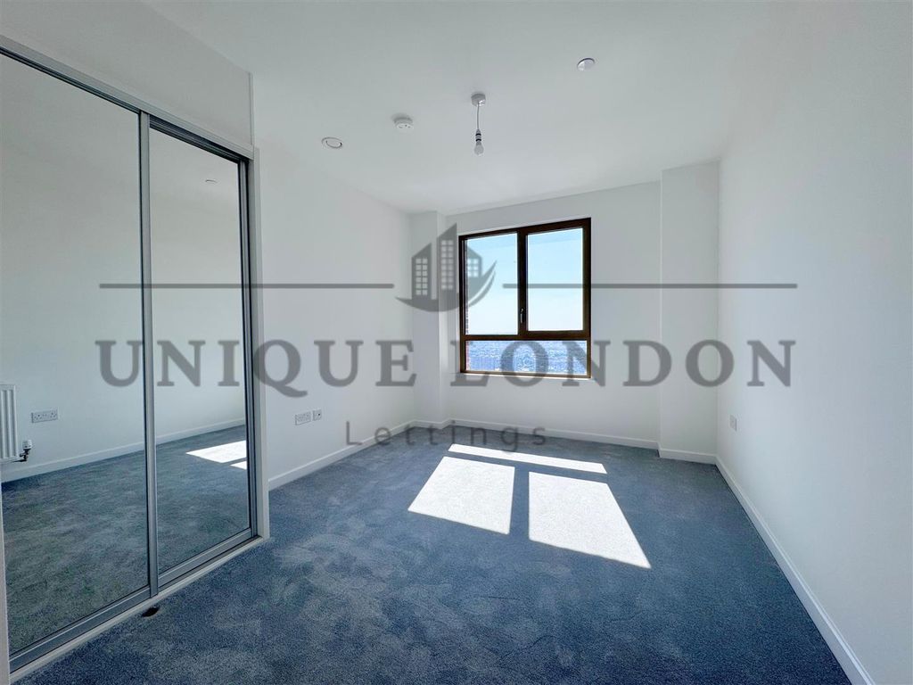 Property photo 3 of 12 82.Png
