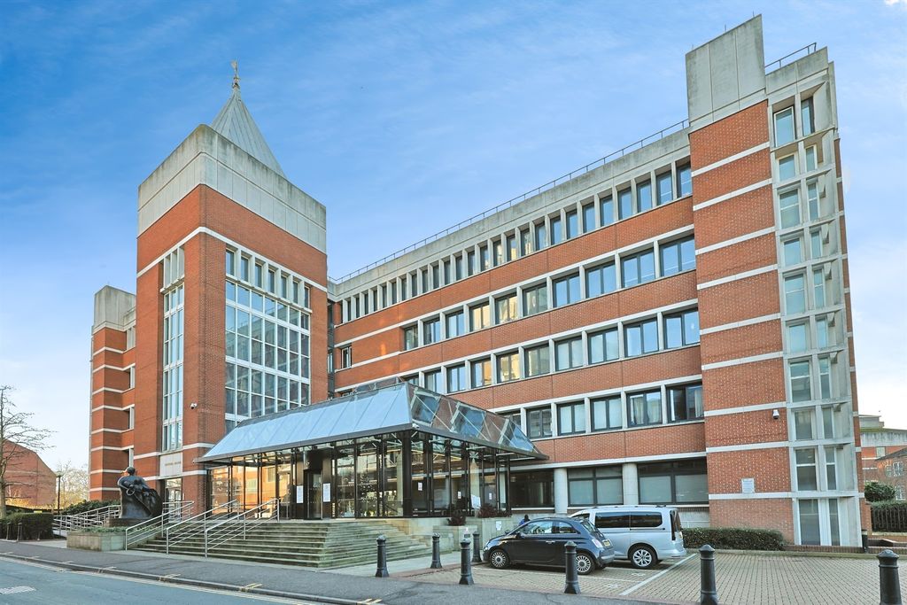 Property photo 1 of 14