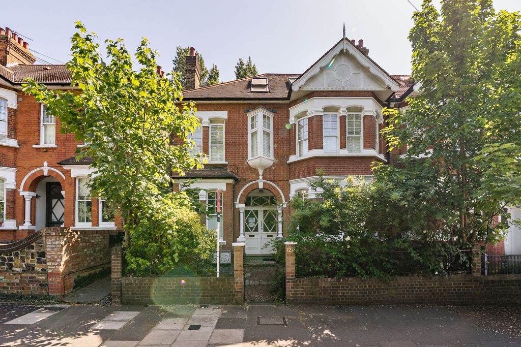 Property photo 1 of 19