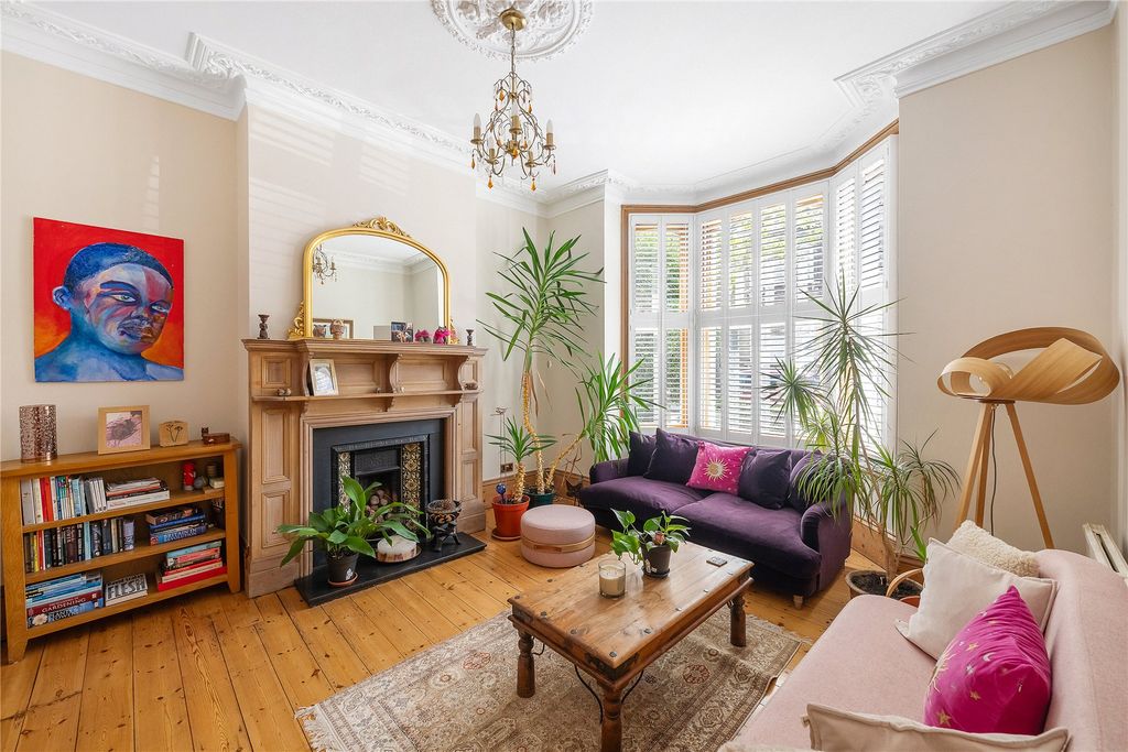 Property photo 2 of 17 Picture No. 05