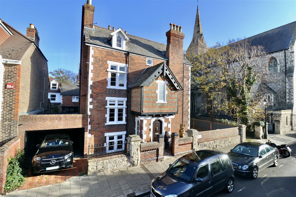 Property photo 1 of 35 618A5539-7Af7-4772-92Da-55C4366E4B03_1_201_A.Jpeg