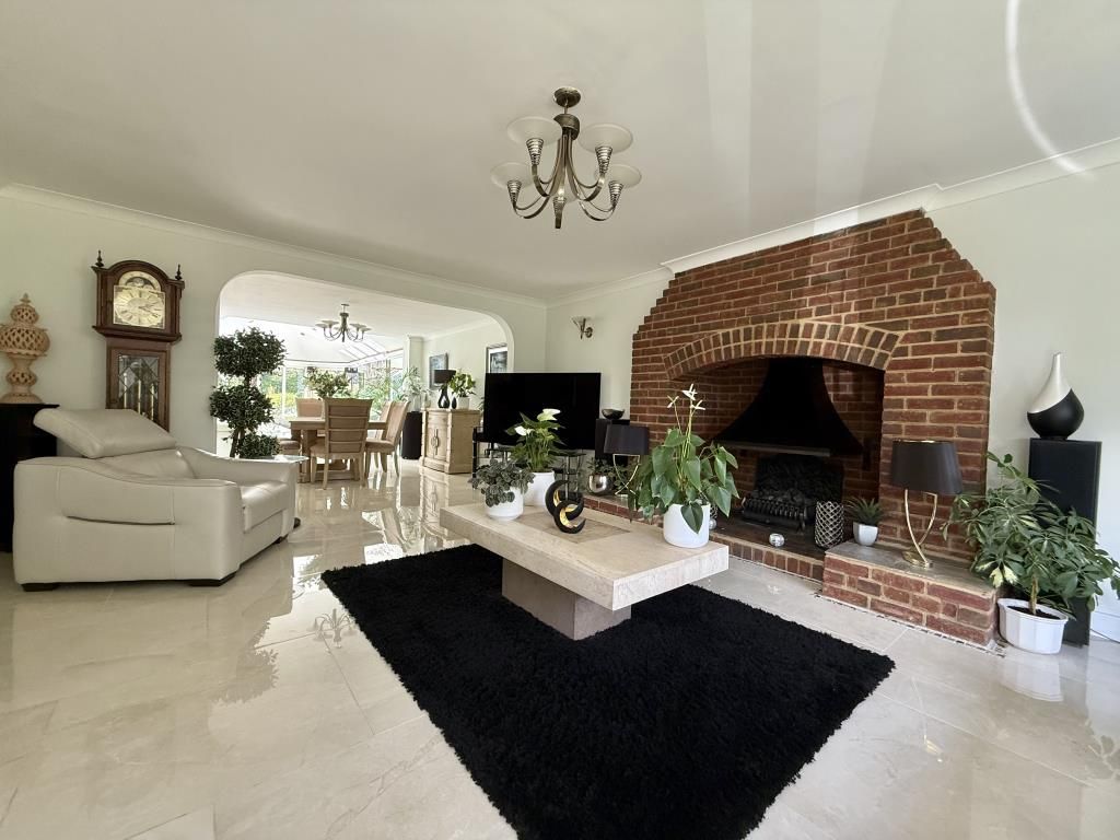 Property photo 3 of 31 Reception Room