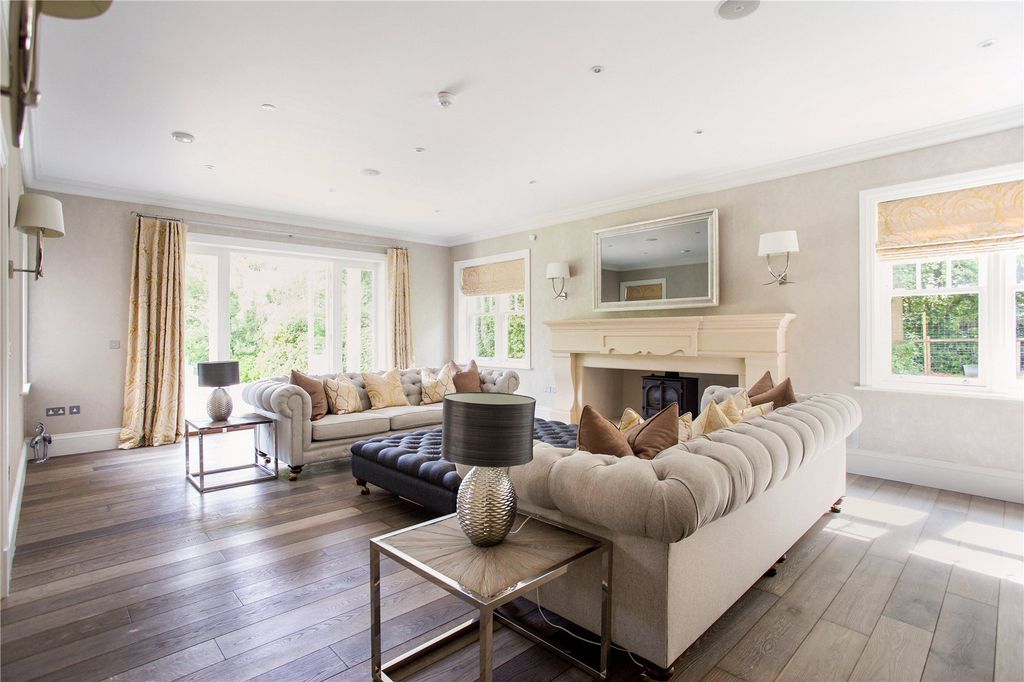 Property photo 2 of 47 Drawing Room