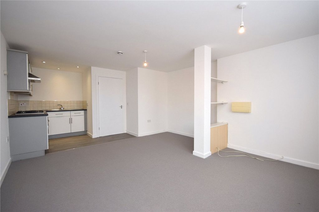 Property photo 2 of 10 Picture No. 26